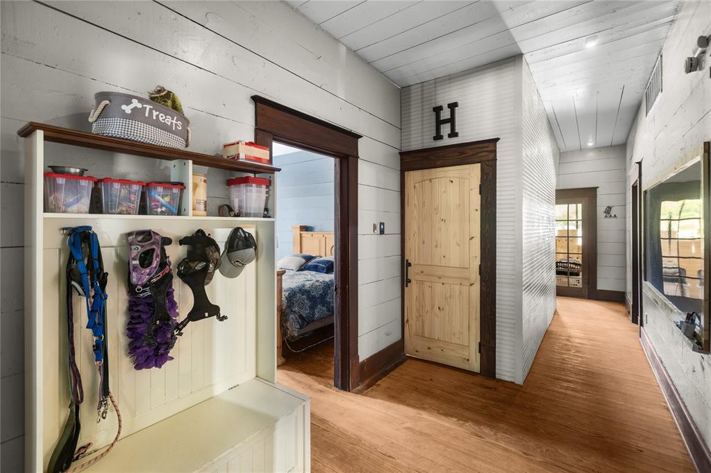 209 Pecan Street Property Photo 13