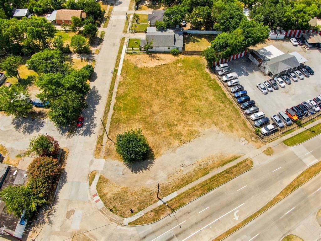 5208 Bernal Drive Property Photo 3