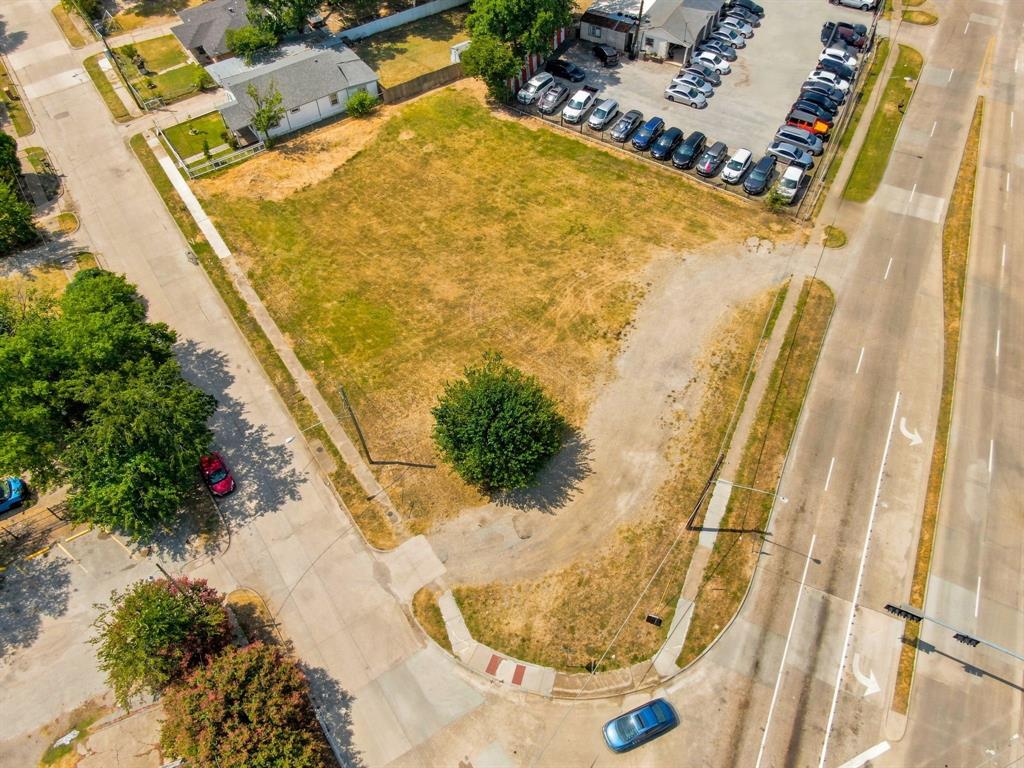 5208 Bernal Drive Property Photo 4
