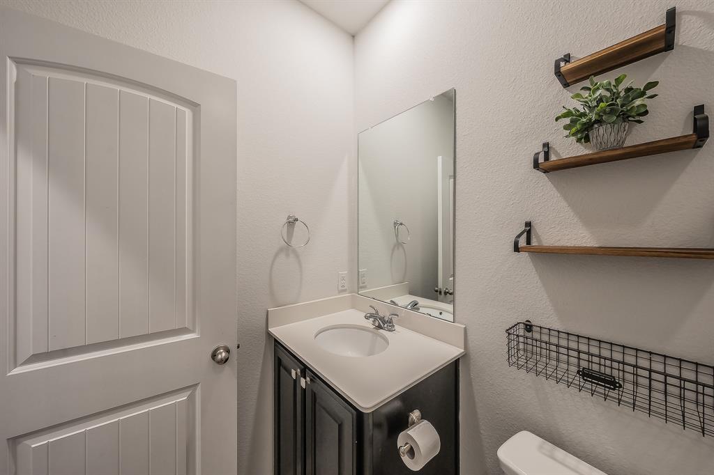 561 Concho Street Property Photo 25