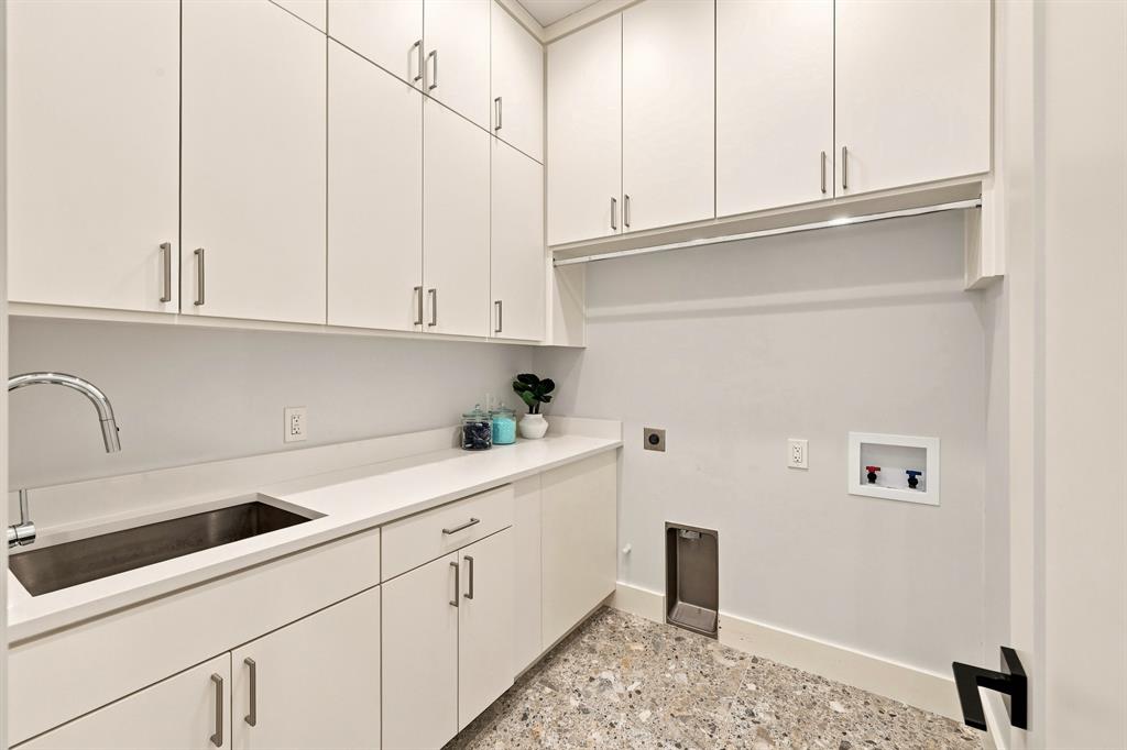 6939 Southridge Drive Property Photo 25