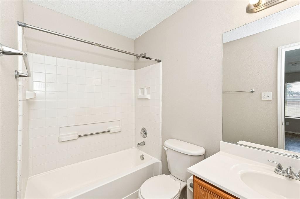 5013 Waterford Drive Property Photo 10