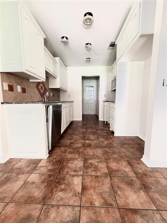 5140 Fm 346 Property Photo 6
