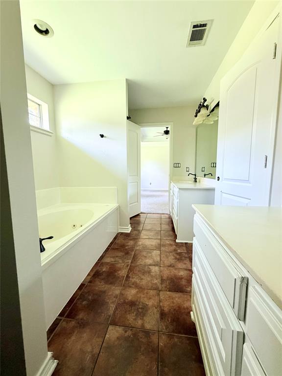 5140 Fm 346 Property Photo 15