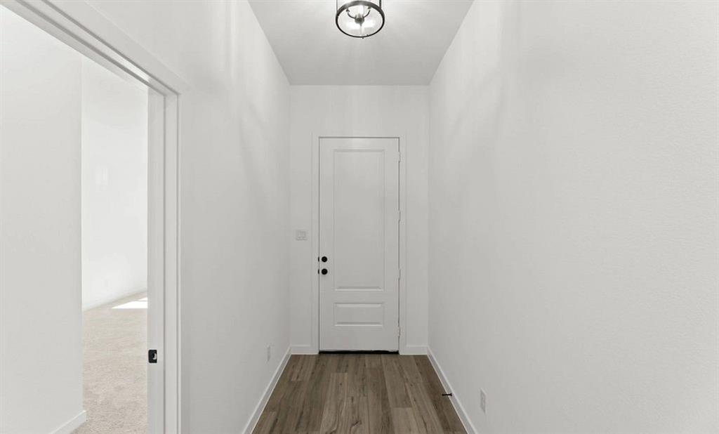 4303 Bellflower Lane Property Photo 5