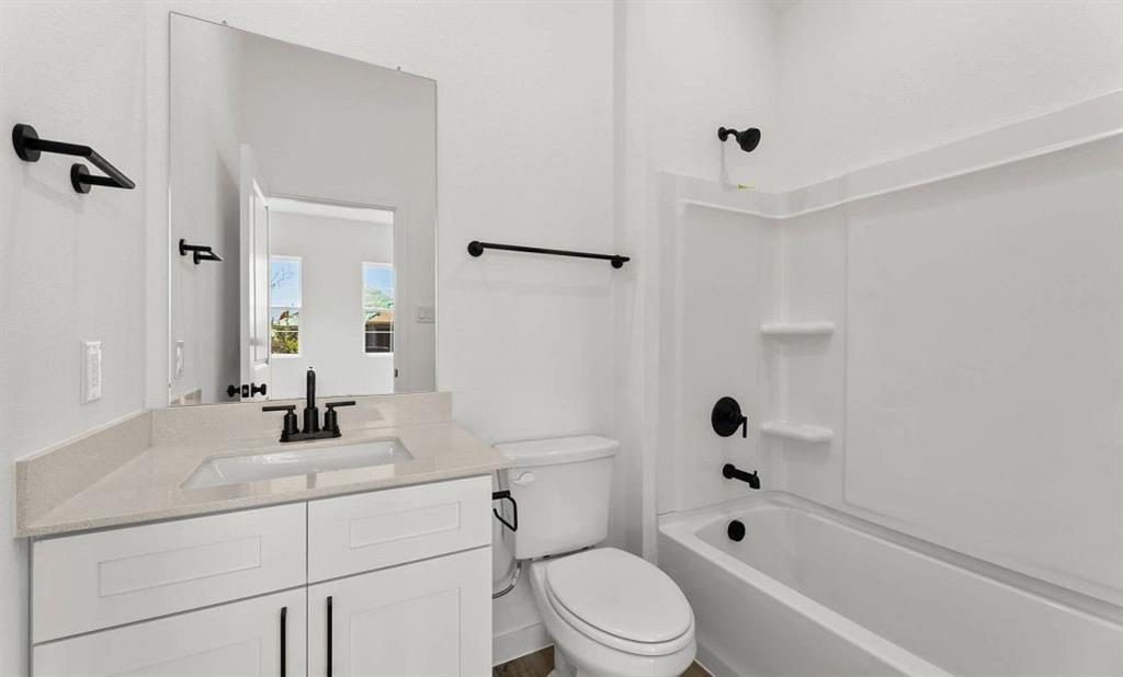 4303 Bellflower Lane Property Photo 7