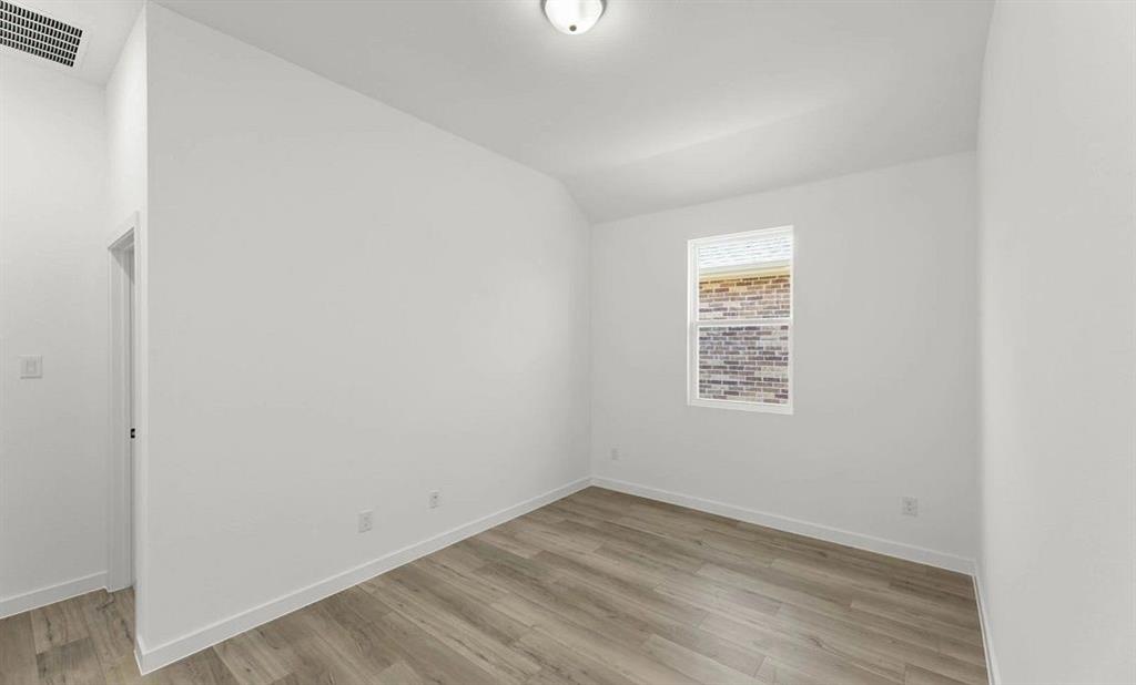 4303 Bellflower Lane Property Photo 23
