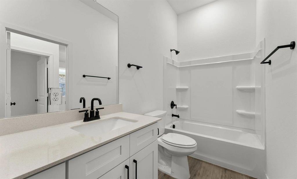 4303 Bellflower Lane Property Photo 24