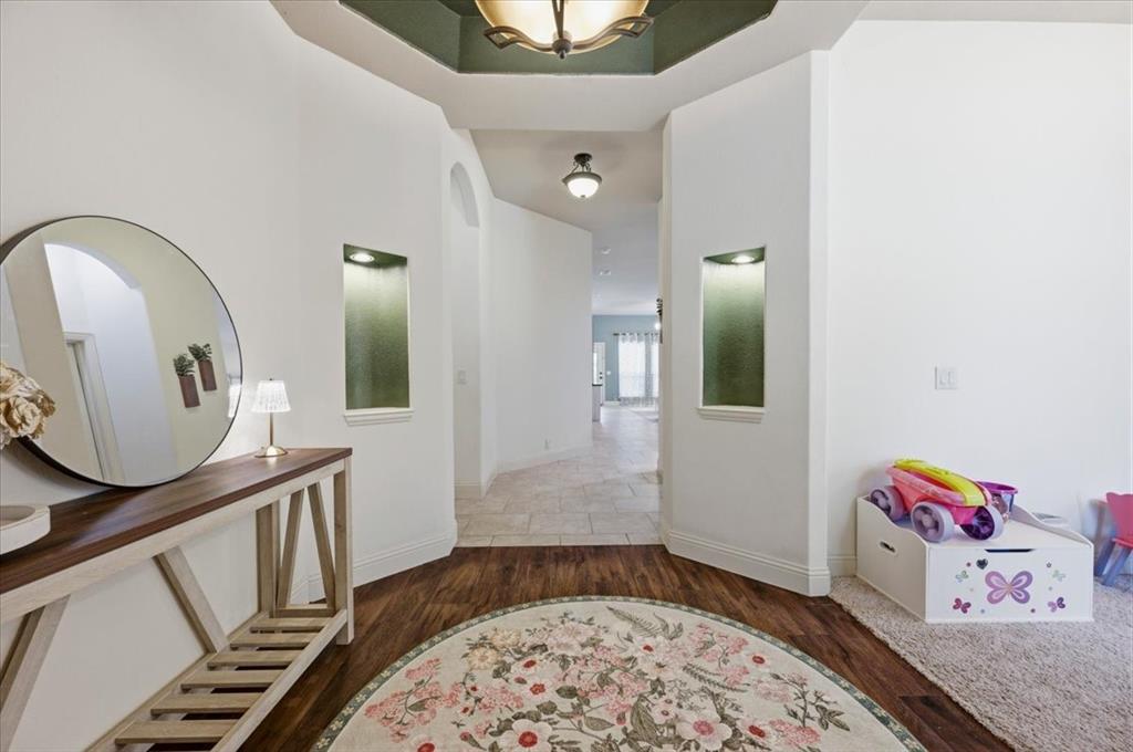 102 Briarstone Drive Property Photo 4