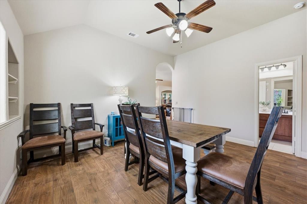 102 Briarstone Drive Property Photo 15