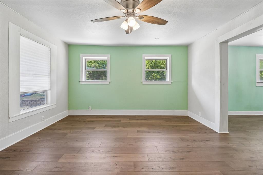 1963 Columbus Avenue Property Photo 1
