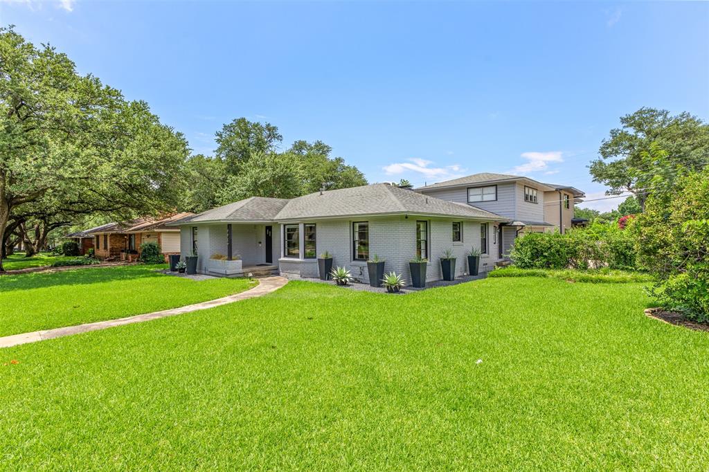9919 Gooding Drive Property Photo 4