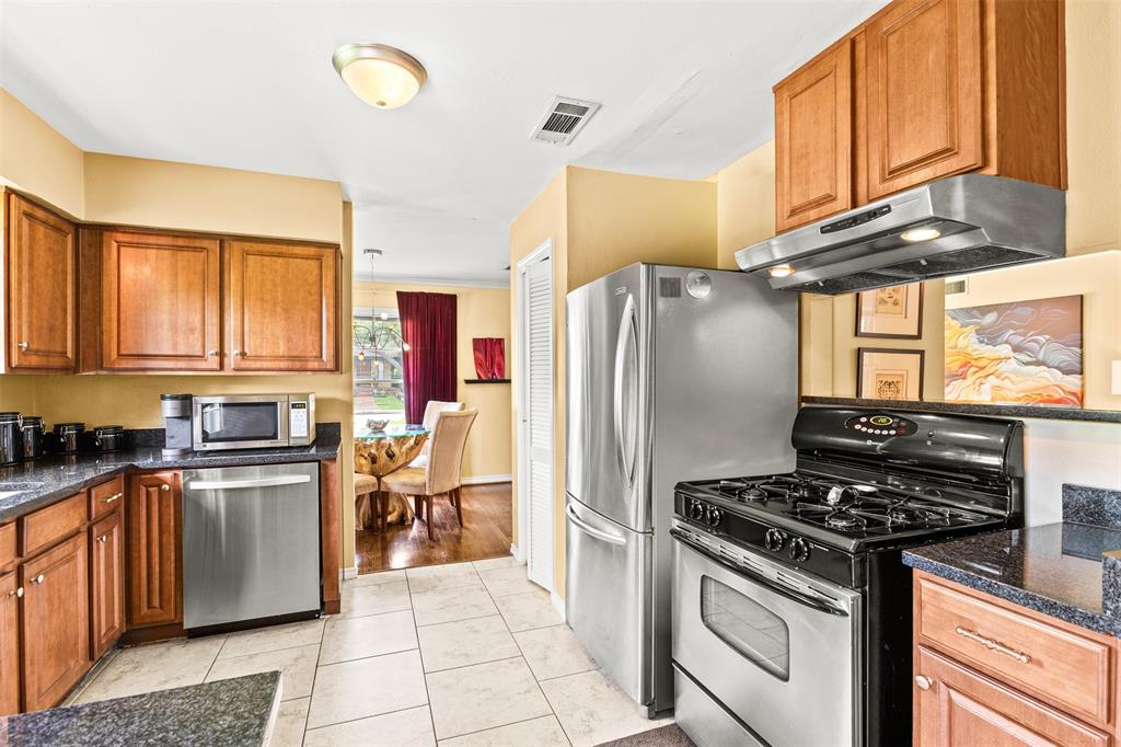 9919 Gooding Drive Property Photo 15