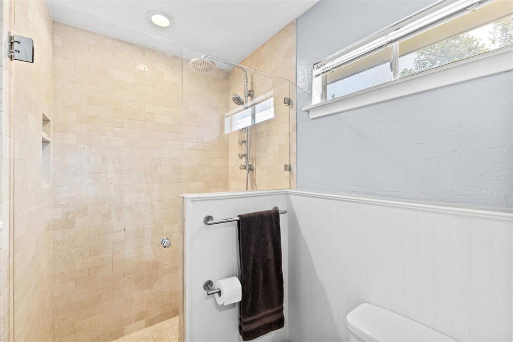 9919 Gooding Drive Property Photo 22