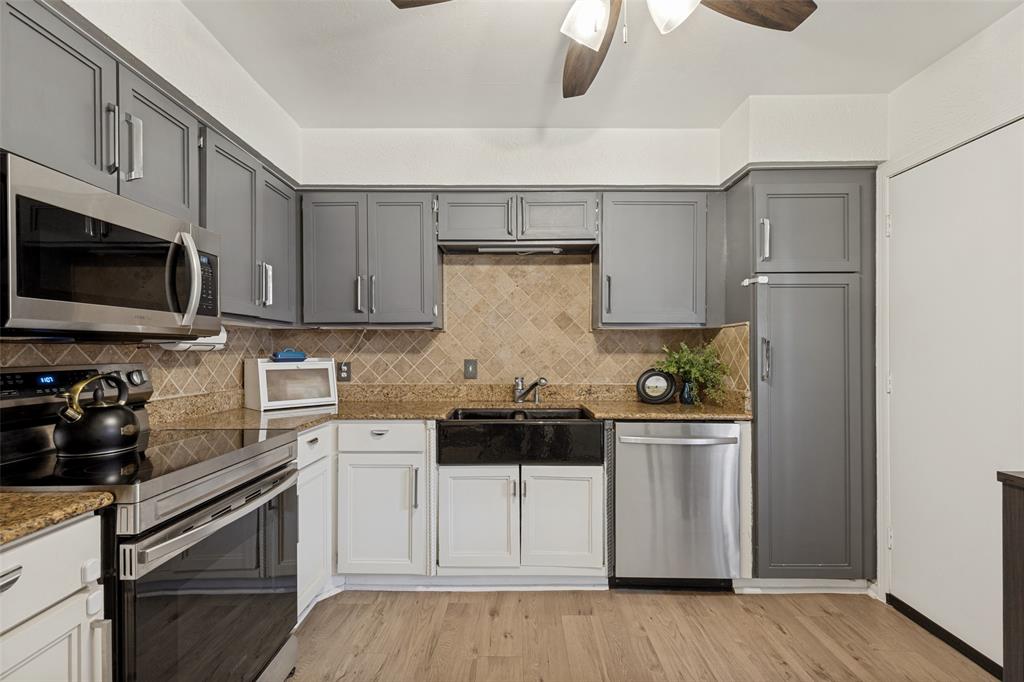 10536 Stone Canyon Road 119 Property Photo 9