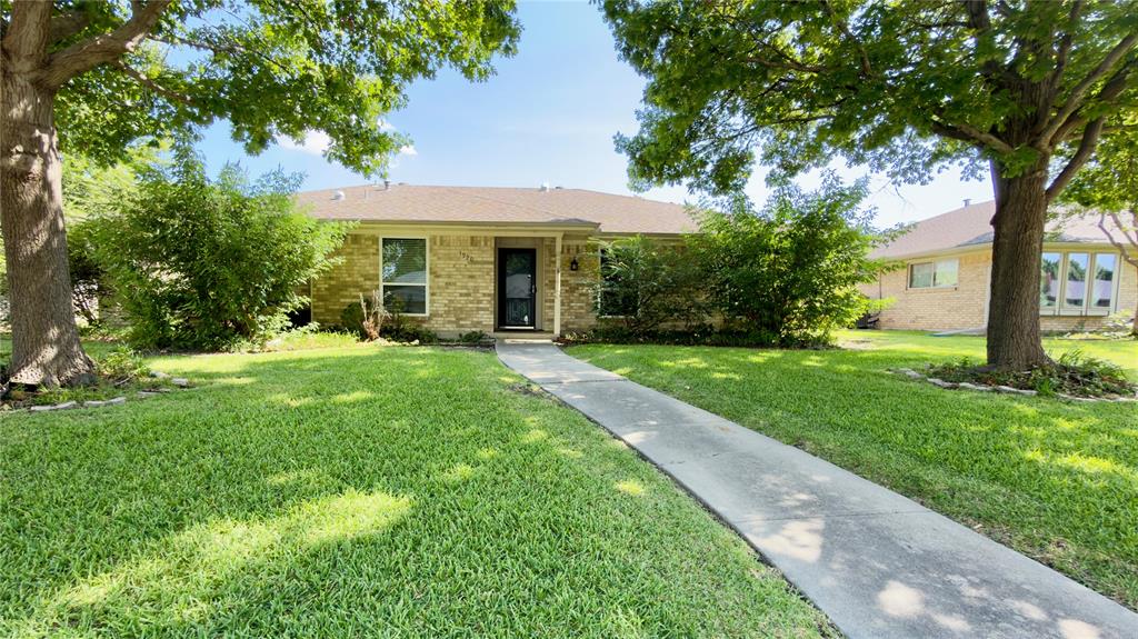 1920 Tampico Drive Property Photo 1
