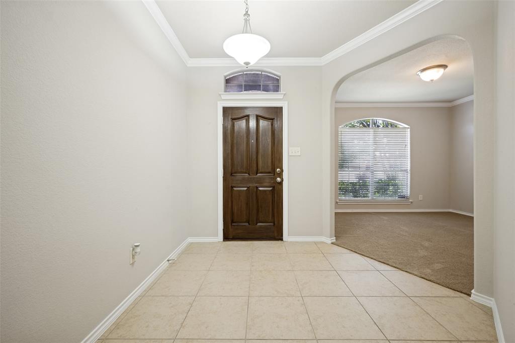 3225 Buckthorn Lane Property Photo 3