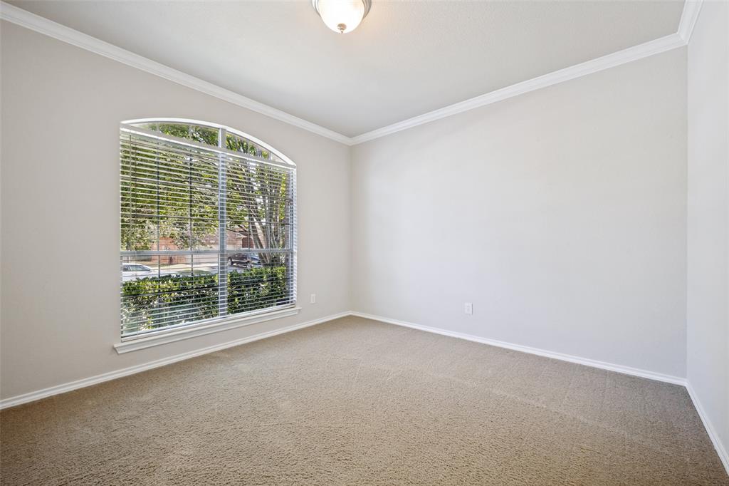 3225 Buckthorn Lane Property Photo 4