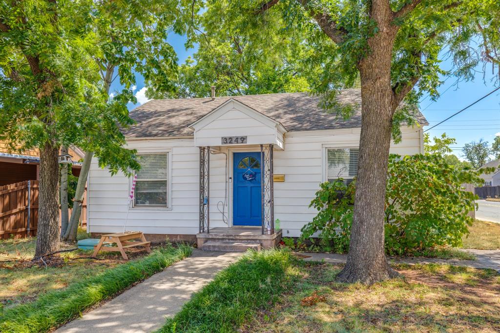 3249 S 4th Street Property Photo 1