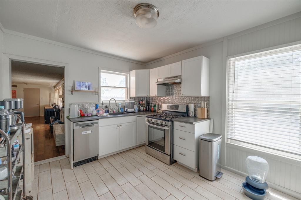 3249 S 4th Street Property Photo 6