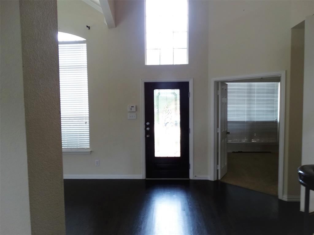 11897 Lampwick Lane Property Photo 4