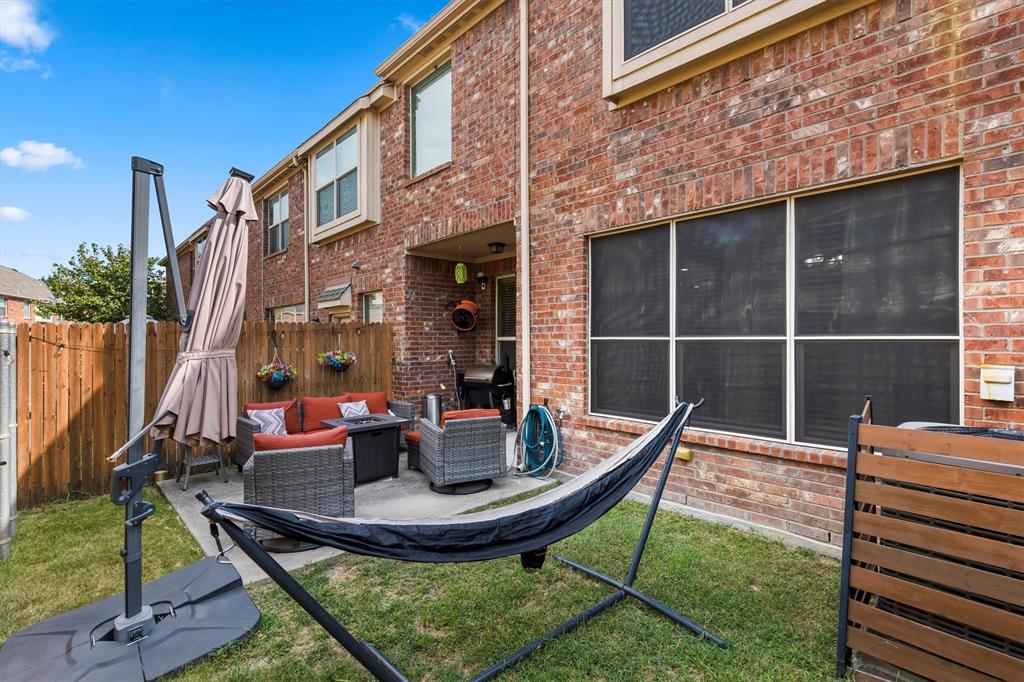 1828 Villa Drive Property Photo 2