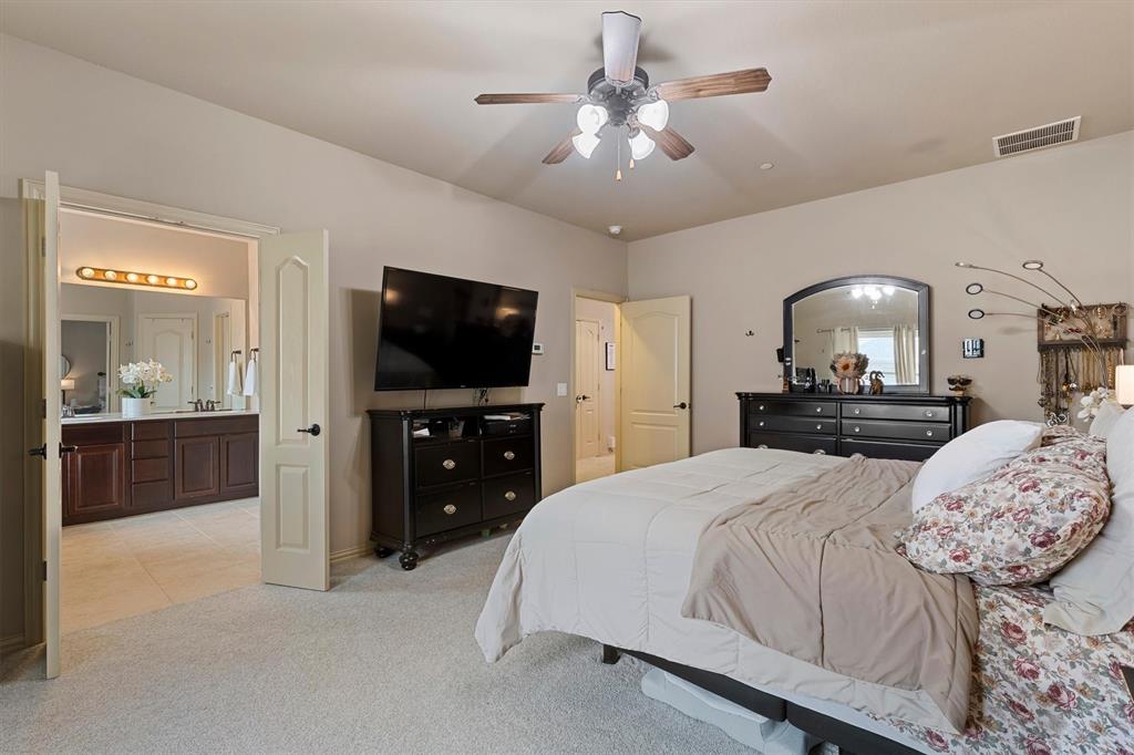1828 Villa Drive Property Photo 15