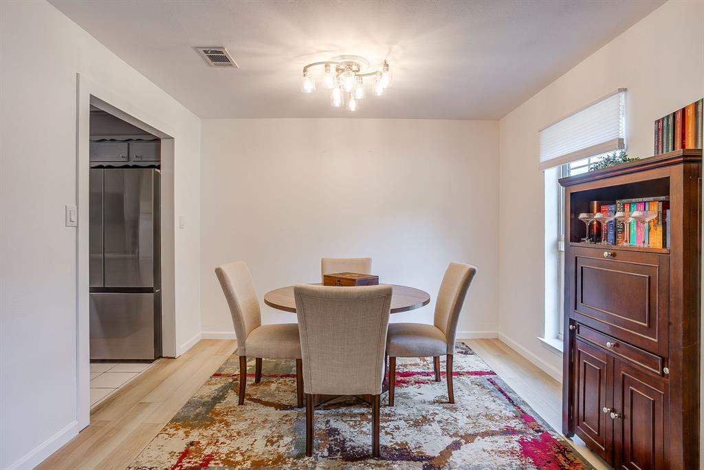 441 W Pleasantview Drive Property Photo 8
