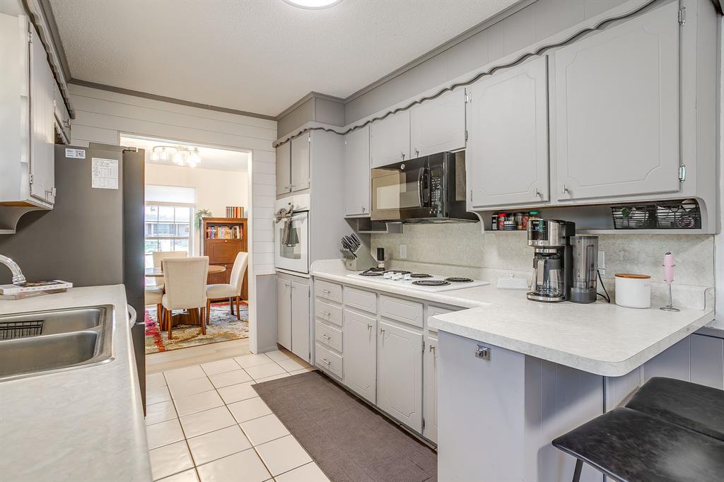 441 W Pleasantview Drive Property Photo 10