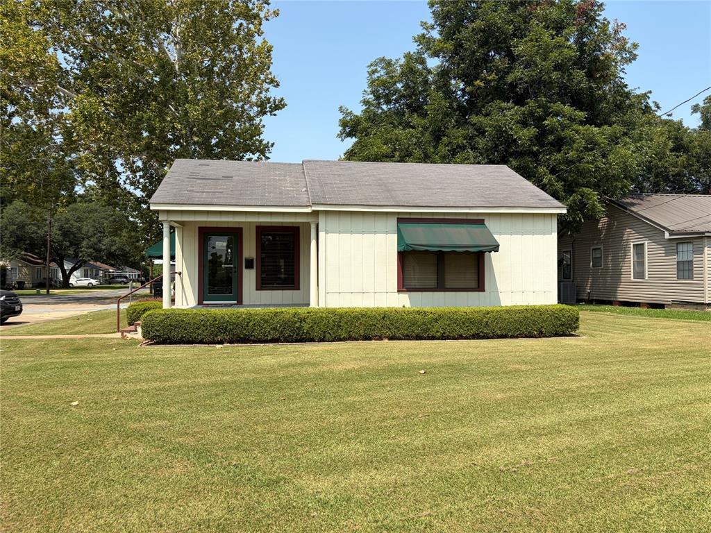 1001 BENTON Road