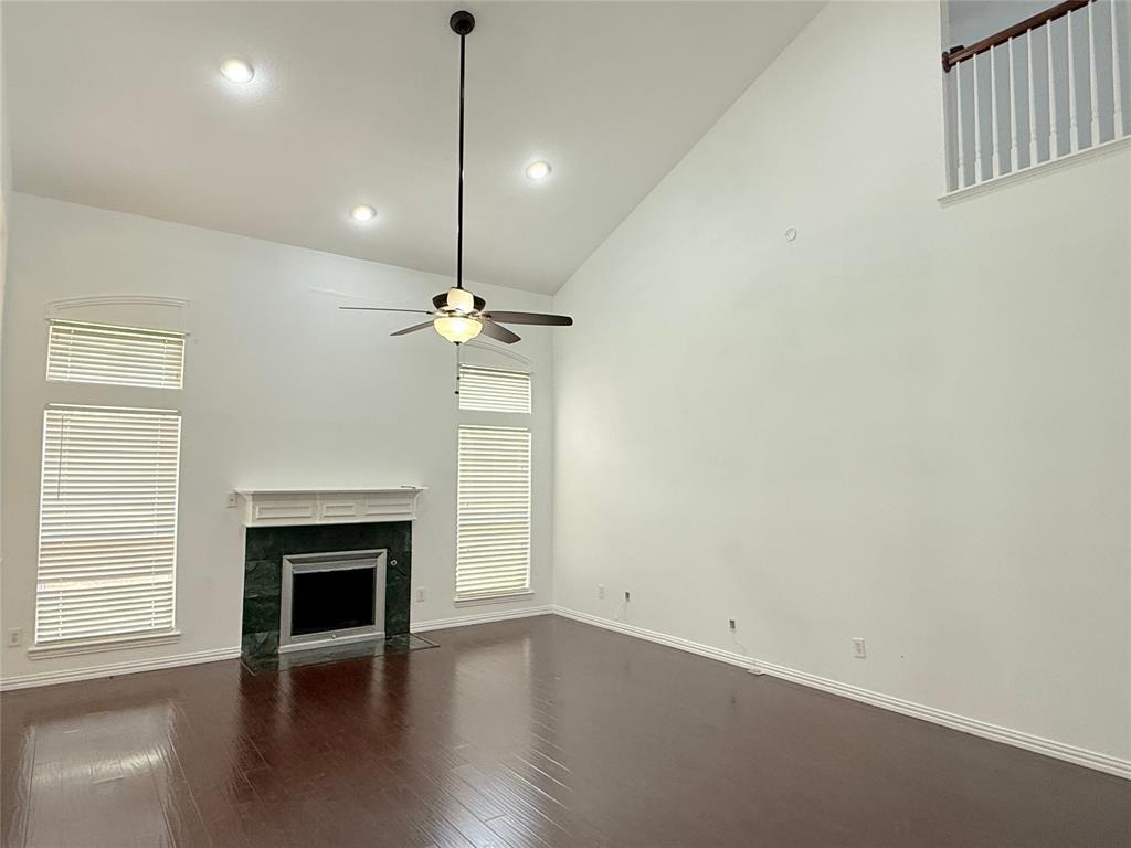 1313 Baythorne Drive Property Photo 7