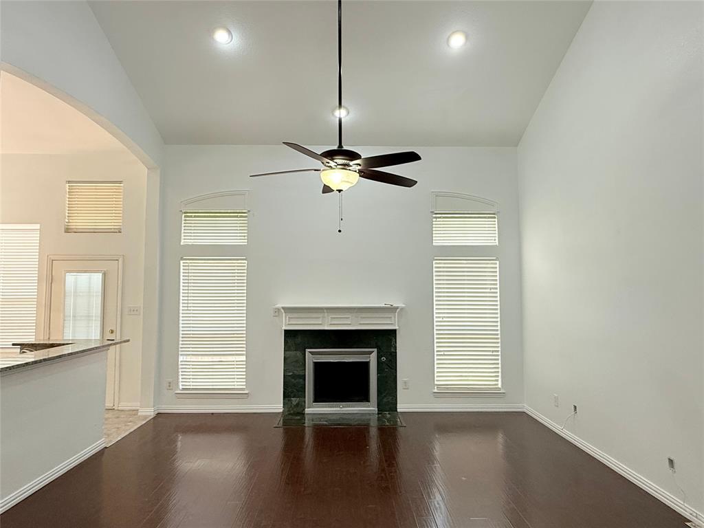 1313 Baythorne Drive Property Photo 8