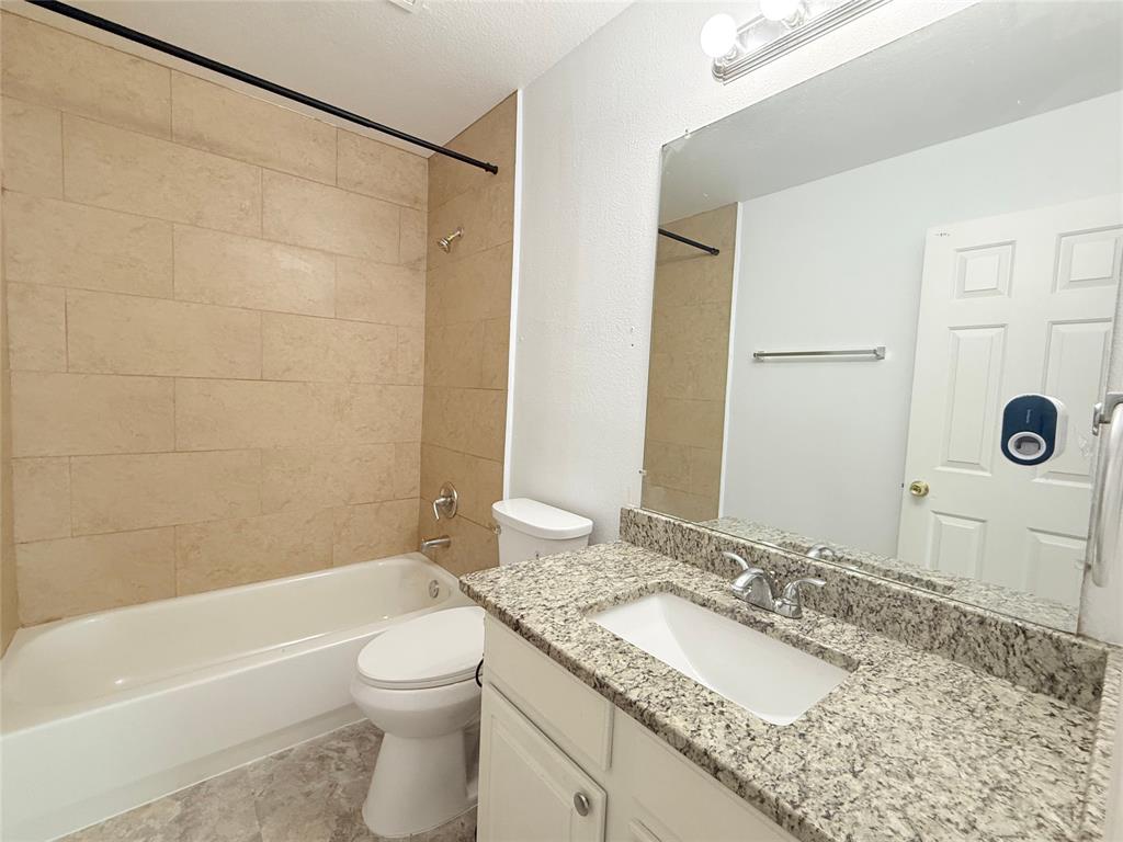 1313 Baythorne Drive Property Photo 19