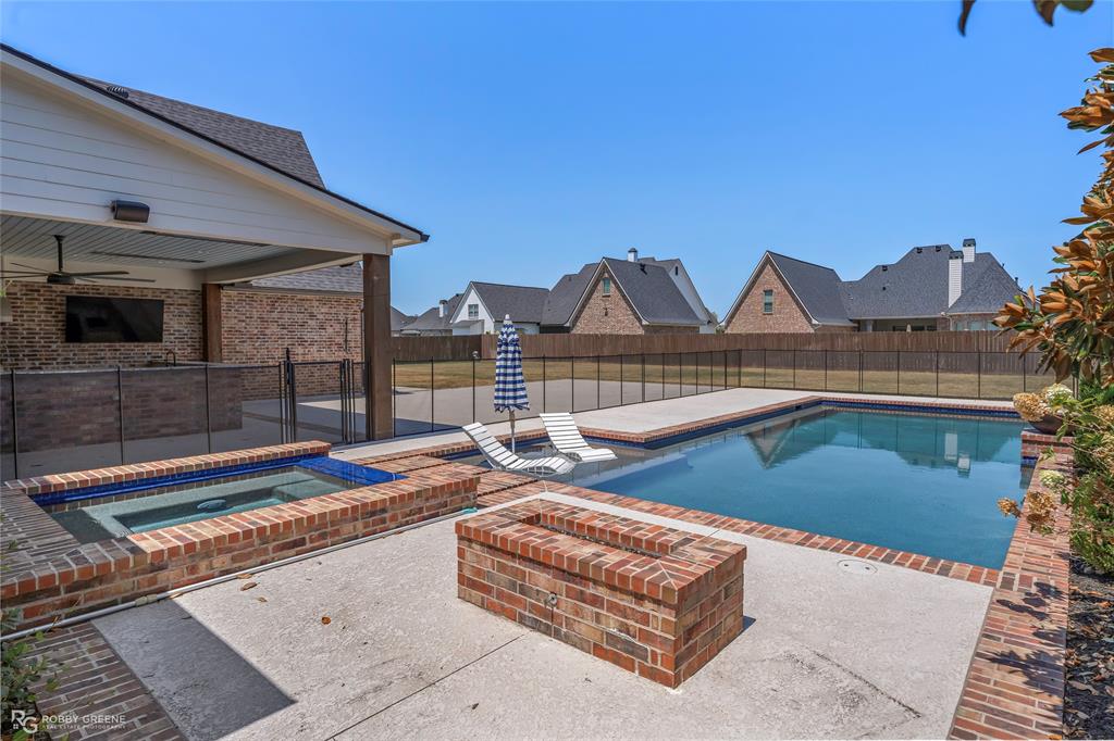 624 Silkwood Drive Property Photo 3