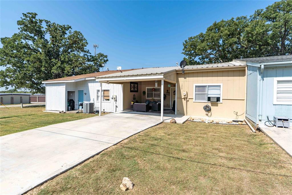 1229 Elm Court Property Photo 7