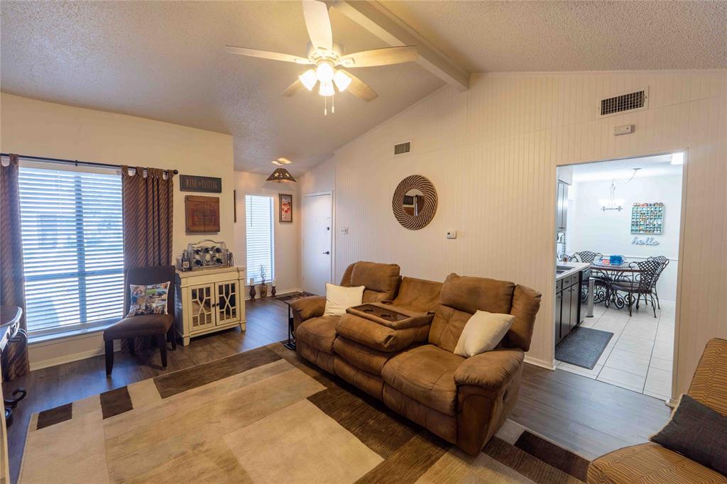 1229 Elm Court Property Photo 11