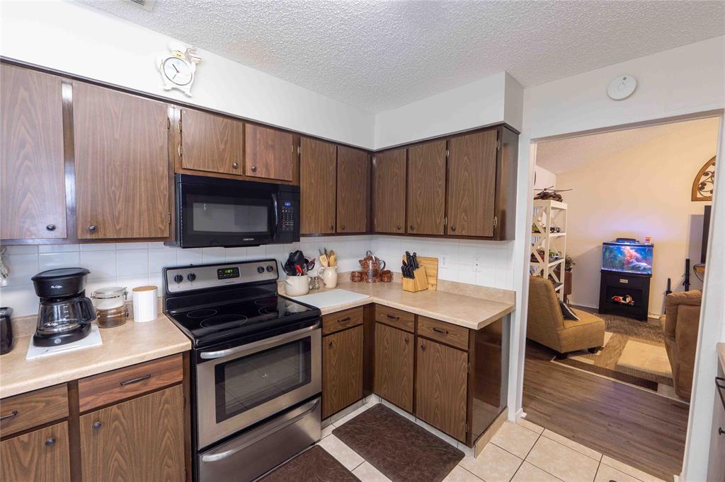1229 Elm Court Property Photo 15