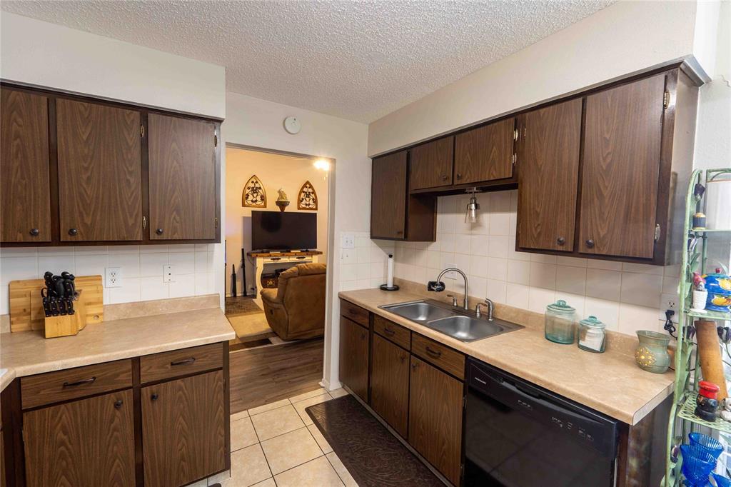 1229 Elm Court Property Photo 16