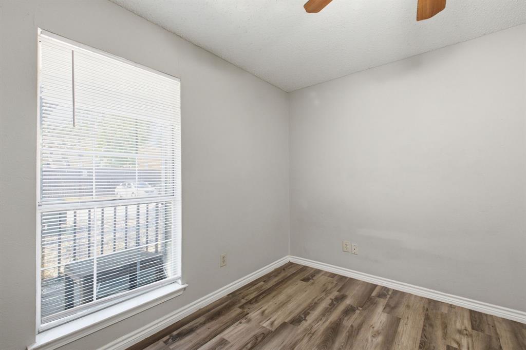 18333 Roehampton Drive 416 Property Photo 6