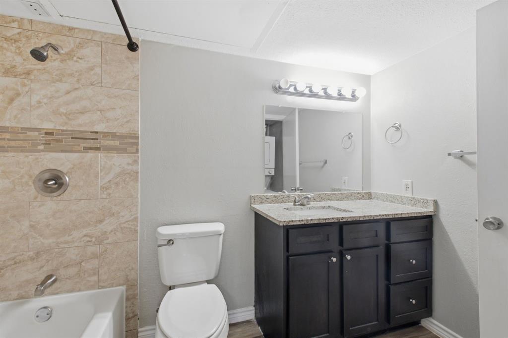 18333 Roehampton Drive 416 Property Photo 8