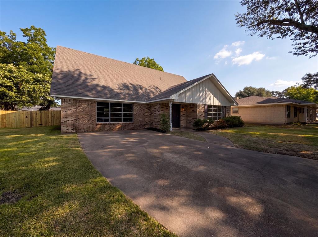 504 Love Circle Property Photo 16