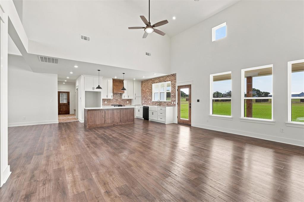 10 Keeter Lane Property Photo 10