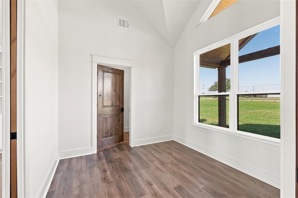 10 Keeter Lane Property Photo 32