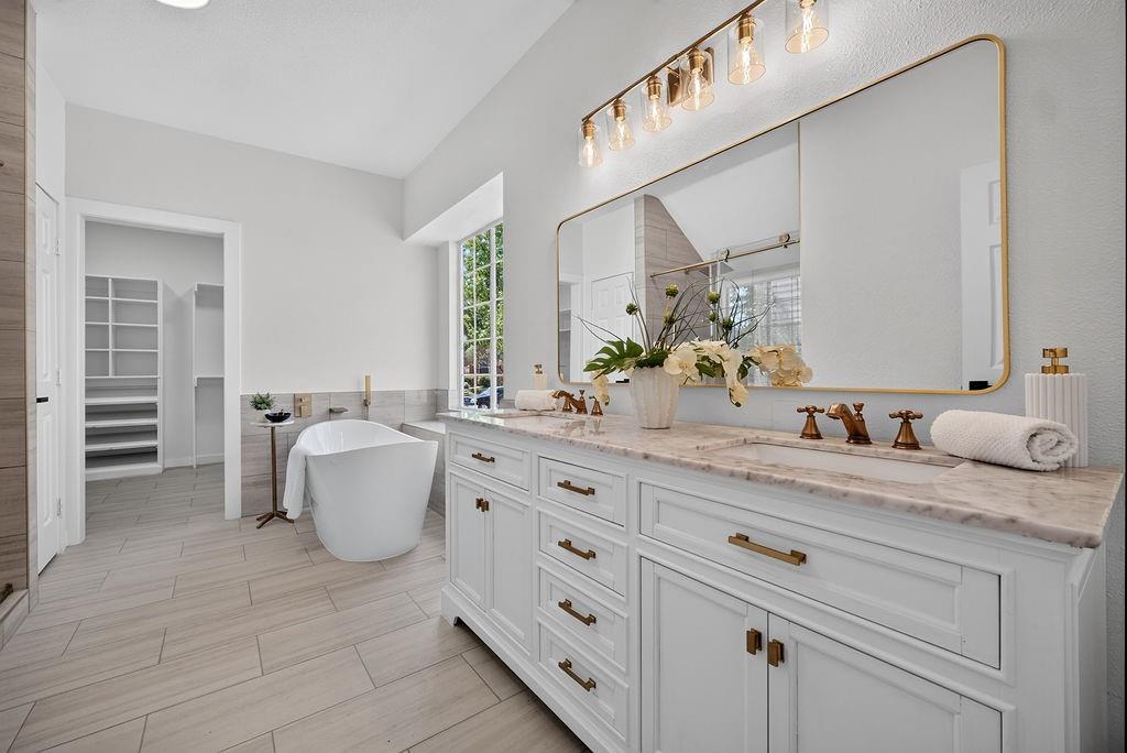 10104 Preston Vineyard Drive Property Photo 16