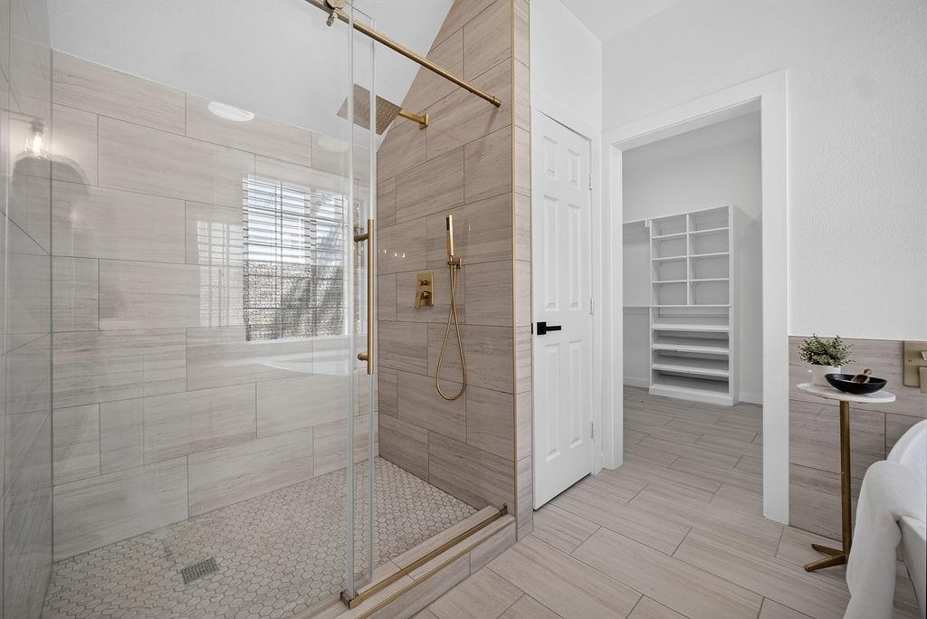 10104 Preston Vineyard Drive Property Photo 17