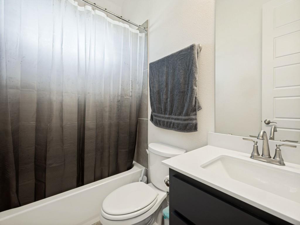 6048 Mango Drive Property Photo 11