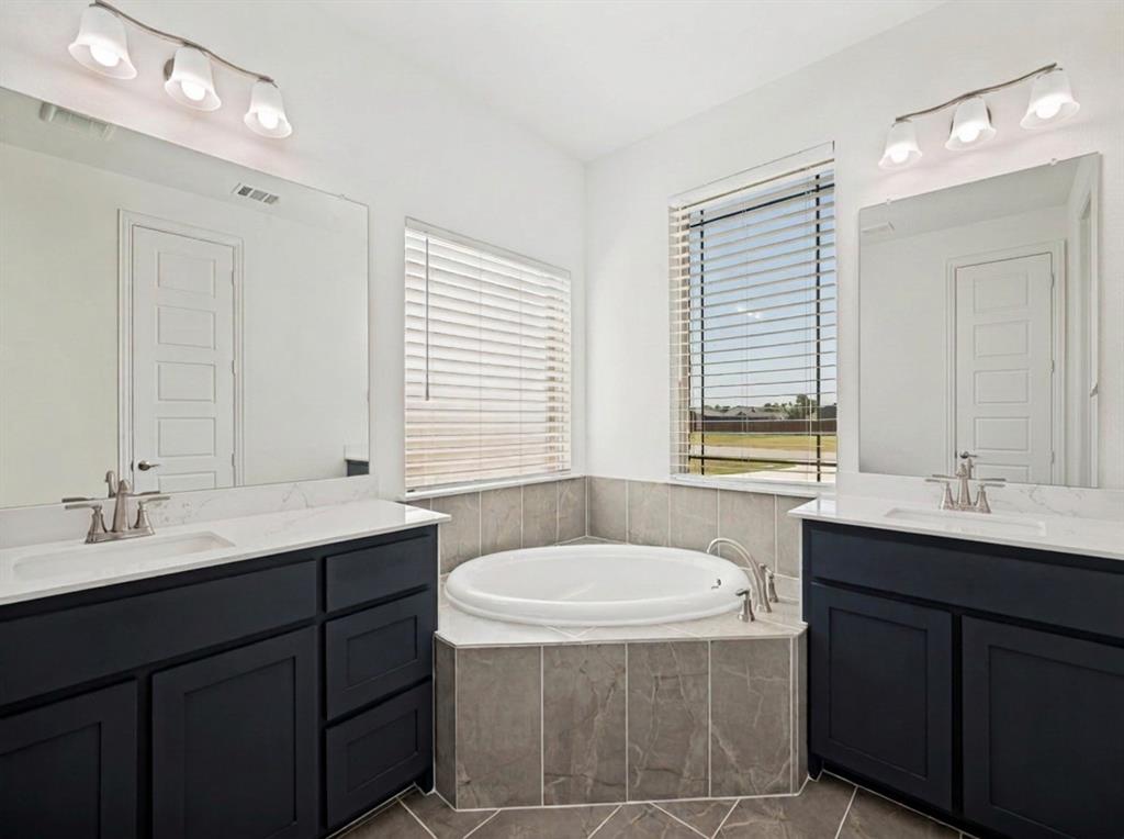 6048 Mango Drive Property Photo 13