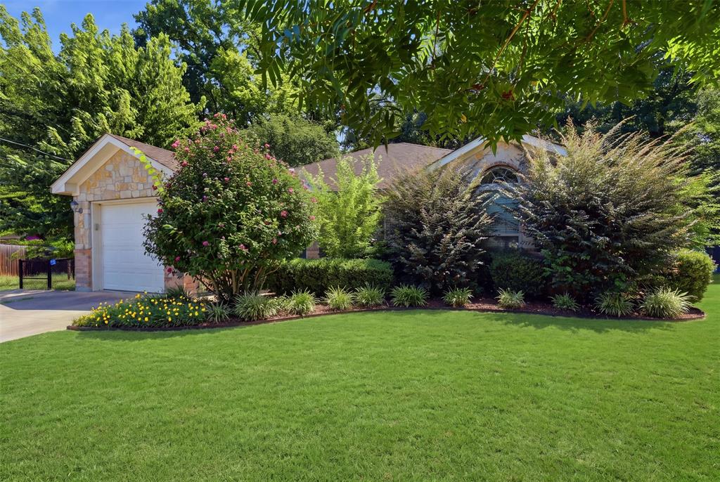 613 Therese Ct. Property Photo 2