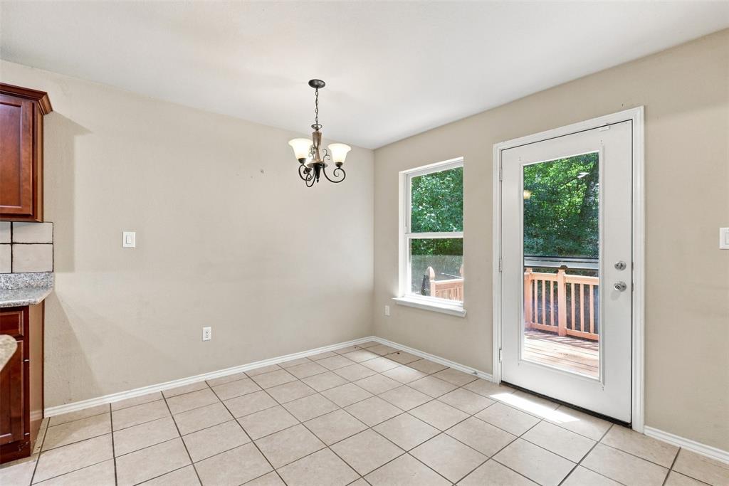 613 Therese Ct. Property Photo 12