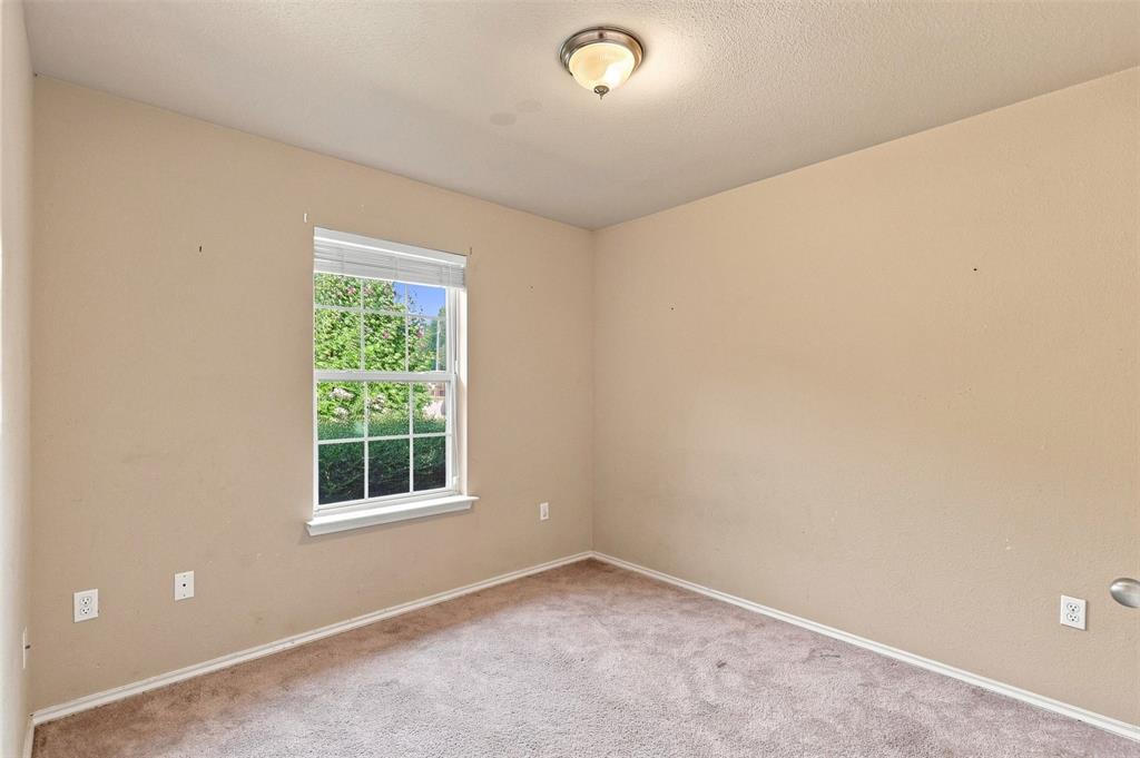 613 Therese Ct. Property Photo 18
